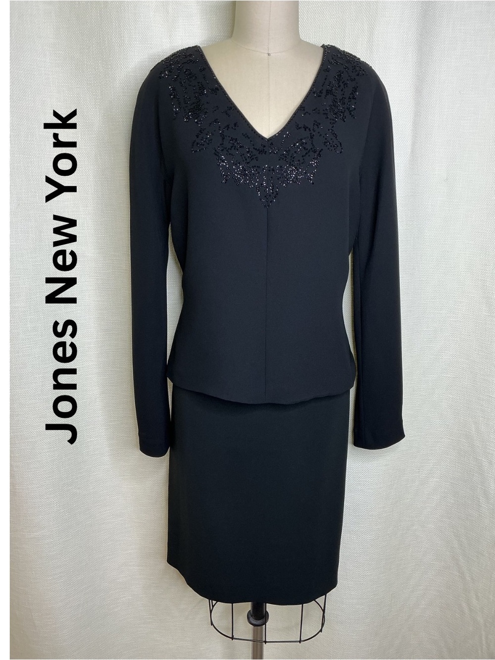 Jones New York Beaded Black 2pc Skirt Suit Size 12/10 Elegant Dress Set